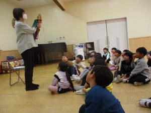 わらべ歌遊び　２組