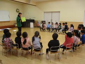 この色を英語で言うと？