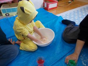 水を入れたので今度はドロドロの感触になりました