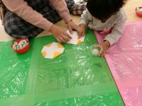 ２歳児　折り紙でみかん