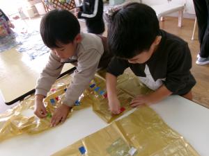 衣装を作っています