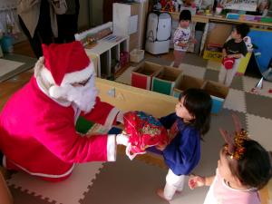 プレゼントをもらっています