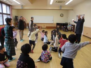 ２組　コマ回し　３