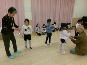 紐の巻き方を教えてもらいました