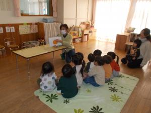 お話をよんでもらったよ