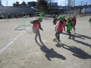 ２組　サッカー　３