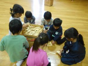 5歳児たくさんのカプラにワクワクしています