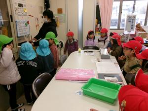 マイク放送見学ばら2