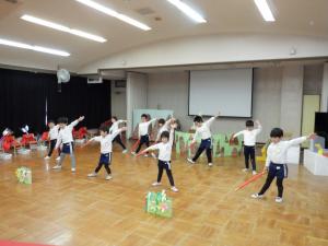 佐保幼　ダンス2