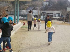 かけあしを頑張る女の子