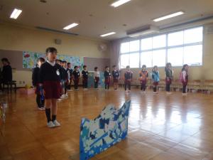 2組　歌を歌っているところ