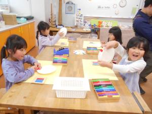 上手に貼れたよと喜んでいます