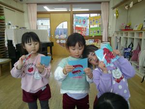 絵合わせカードを持っています