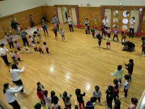 みんなでエビカニクスを楽しんでいます