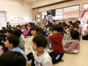 みかん組　クイズを考えています