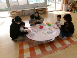 ２歳児粘土遊び