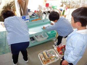 佐保幼　3月大掃除