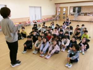 ひなまつり　話を聞く