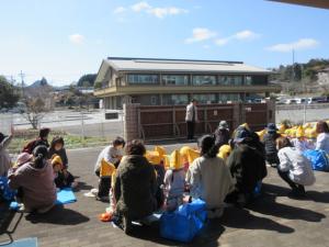 避難訓練話を聞く。