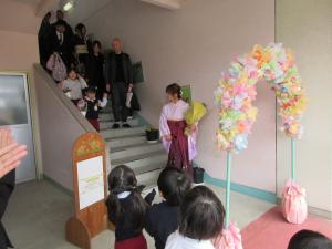 見送ってるところ