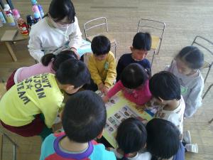 写真を見て振り返っています