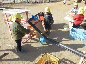 ボールが跳んだ