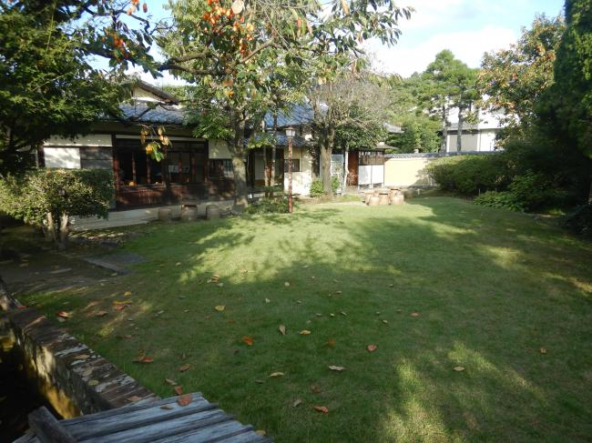 志賀直哉旧居庭園(南の庭)