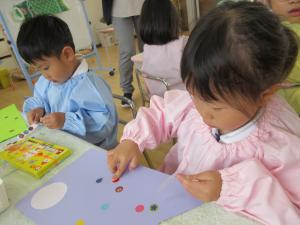 こいのぼり　シールはり　イチゴ