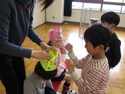 誕生児にかんむり