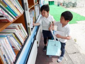 佐保幼　巡回図書5月４