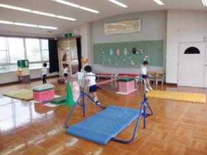 佐保幼　体動かす遊び３