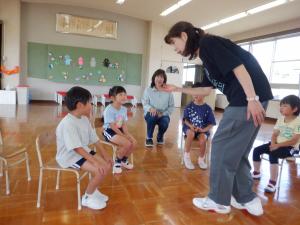 佐保幼　6月英語で遊ぼう