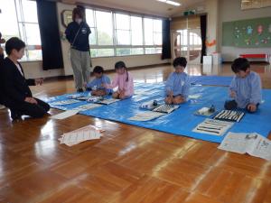佐保幼　6月習字で遊ぼう２