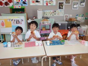 佐保幼　6月パンの日3