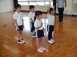佐保幼　1学期終業式２