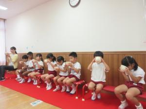 お茶をいただいています