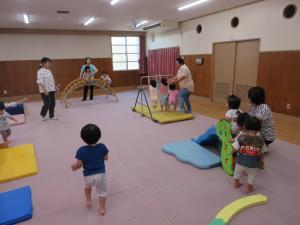 せ