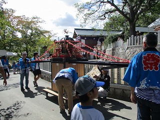 あやめ池神社お神輿