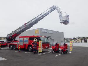 マクドナルド富雄店