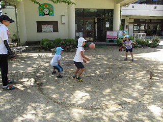 中あて遊び5歳児ほし組