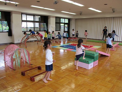 リズム室でサーキット遊び