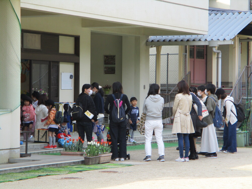 ほしの子ども達が登園の様子