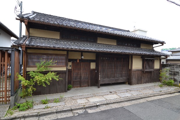 藤岡家住宅主屋全景