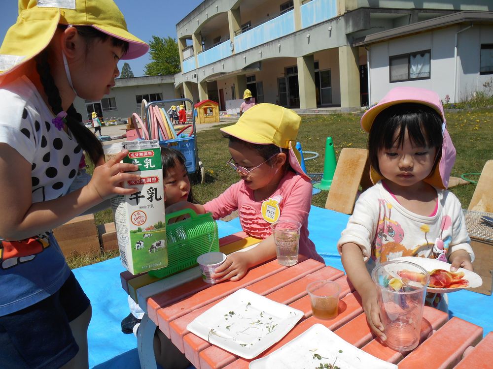 4月19日（木曜日）「今日は暑いね！水をかけると気持ちいいよ」の画像6