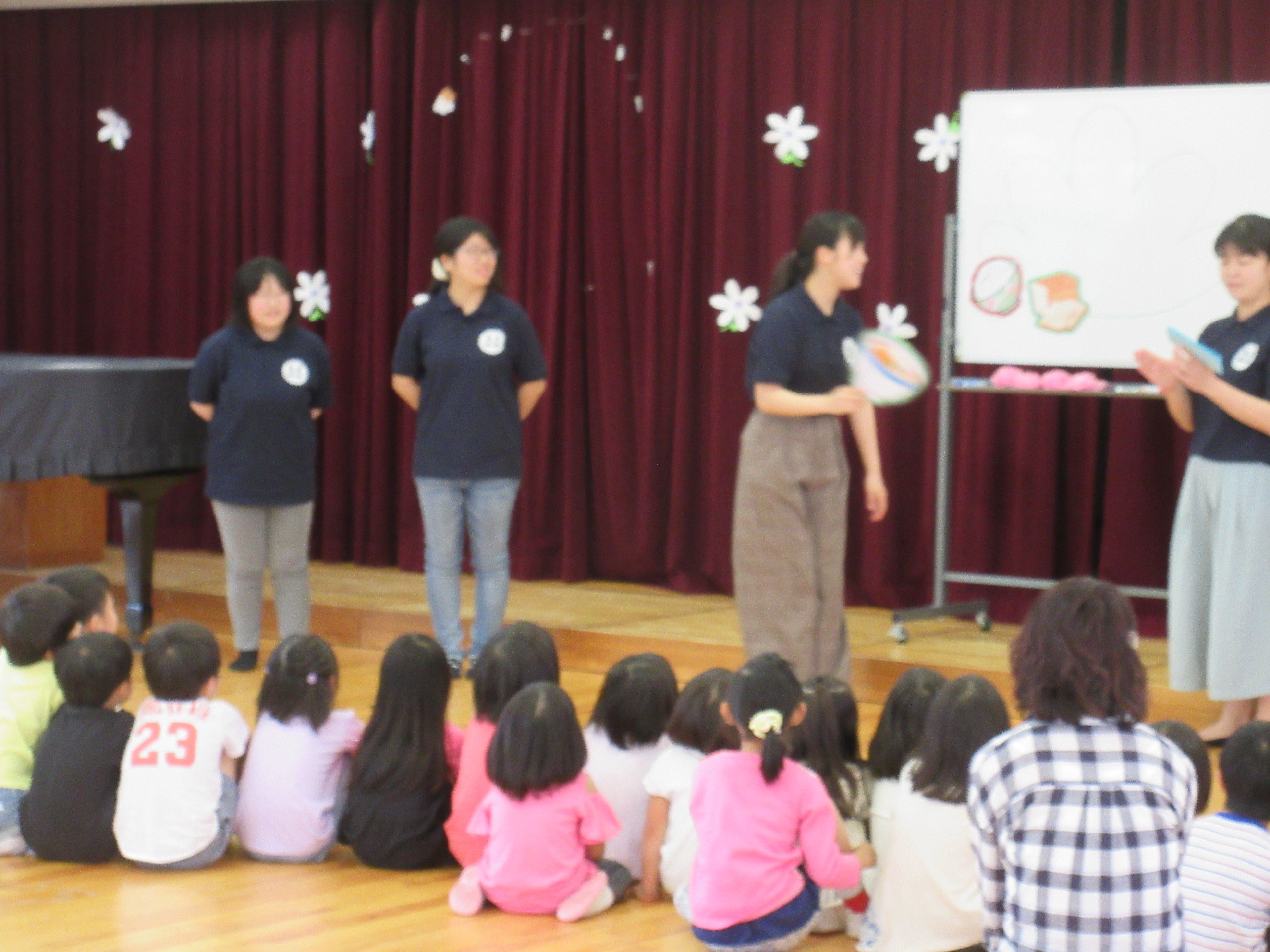 食物栄養コースの学生さんとの画像1