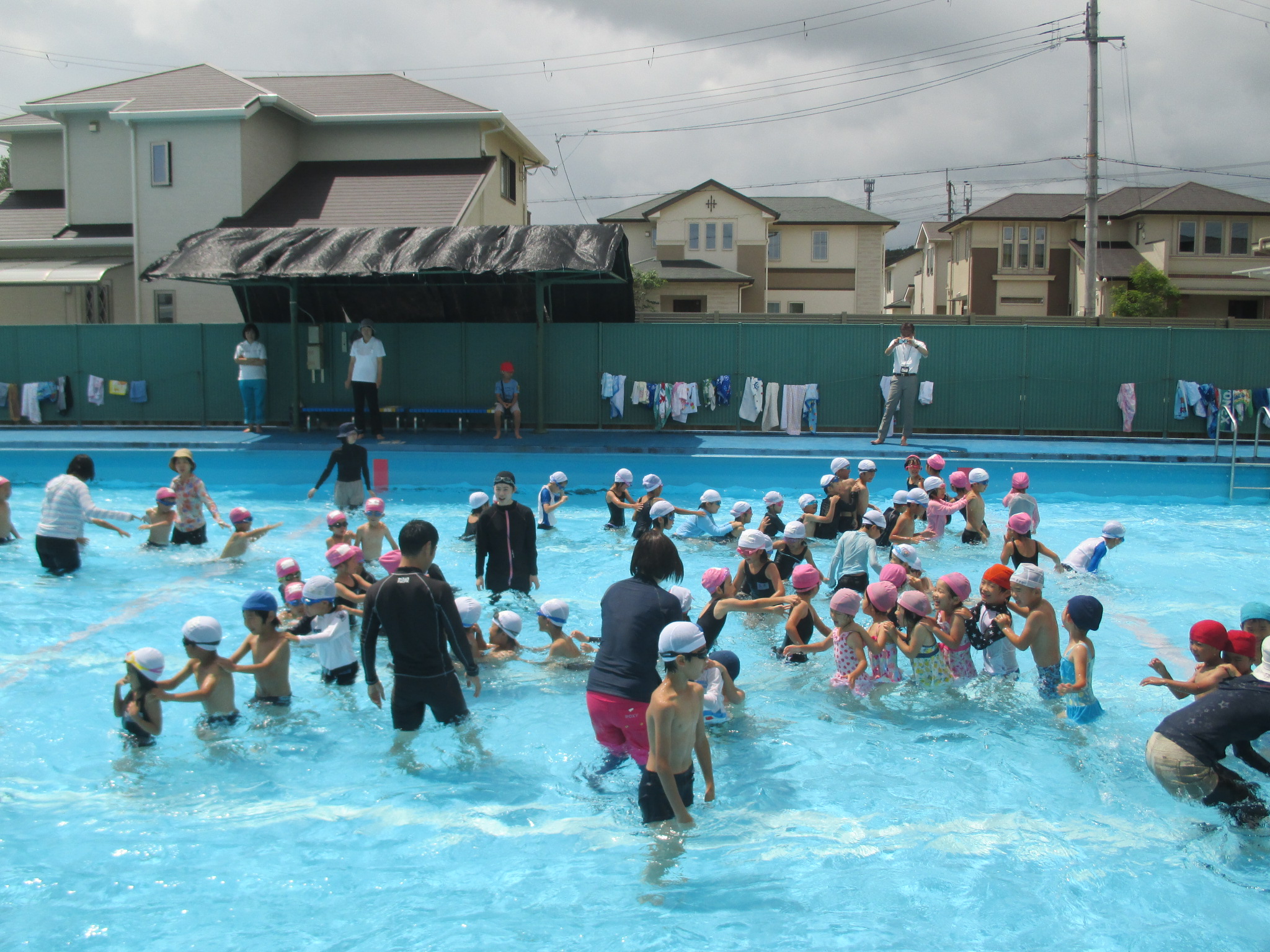 右京小学校プール交流会の画像3