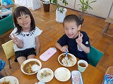 カレー実食の様子3