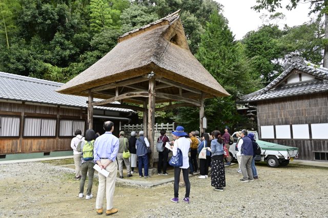 石打八幡神社能舞台の画像１