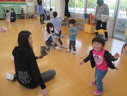 5月8日(水曜日)　さくらんぼ組(2歳児)の画像4