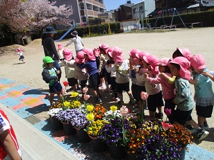 園内探検をしましたの画像1